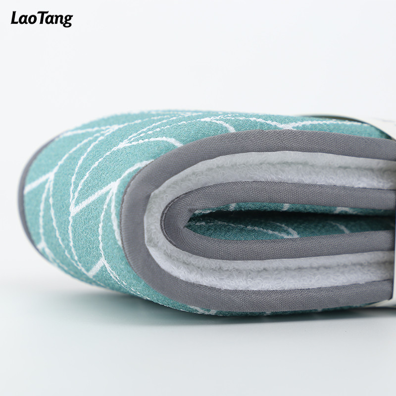 Divpusējs pīlings ķermeņa skruberis muguras tīrīšanas mazgāšanas lupatiņa mīksta birste vannas dušas pīlingam uz augu bāzes