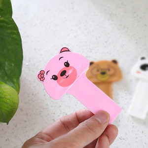 Spalvingas šiltas, minkštas, plaunamas tualeto sėdynės užvalkalo kilimėlio rinkinys namų dekoravimui.