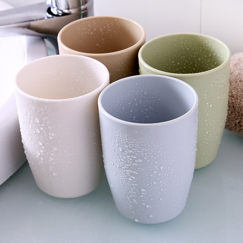 Vienspalvės dantų pastos puodelio šepetėlio stovas Dantų šepetėlio laikiklis Vandens puodelis Plastikinis Kūrybinis animacinių filmų kelionių vonios kambario priedai