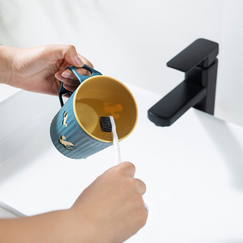 Zobu birstes kauss Karikatūras kaktuss, dubults biezināts pieaugušajiem un bērniem Zobu birstes turētāja krūze Dzērienu rīki