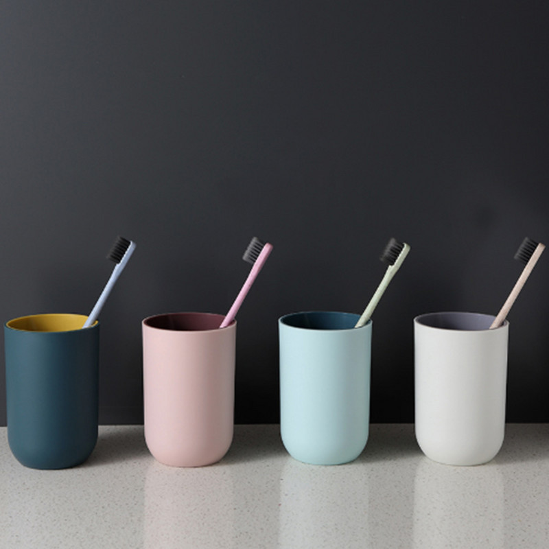 Vienkāršs Ziemeļvalstu ceļojumu pārnēsājams zobu birstes krūze vannas istabai plastmasas zobu birstes turētājs Glabāšanas organizatora krūze vannas istabas komplekti vannas istabai