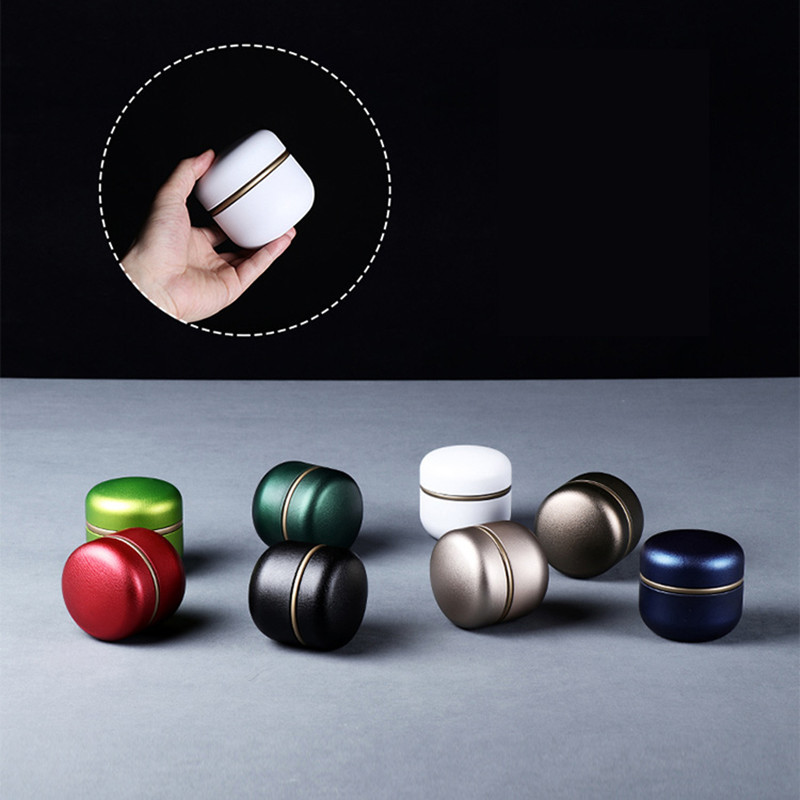 Suņi Kaķi Mazie mājdzīvnieki Kremēšana Dzelzs urna Dzīvnieku pelni Turētājs Urnas Mājdzīvnieku piemiņas zīmes Zārks bēru piemiņas izstāde mājās vai apglabāšana