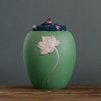 Lieli keramikas pelni Urnas turētājs Piemiņas pelnu lādītes Urnas Kremēšana Cilvēkam Mājdzīvnieka piemiņa Aizzīmogota piemiņa Suvenīri bēru dāvana