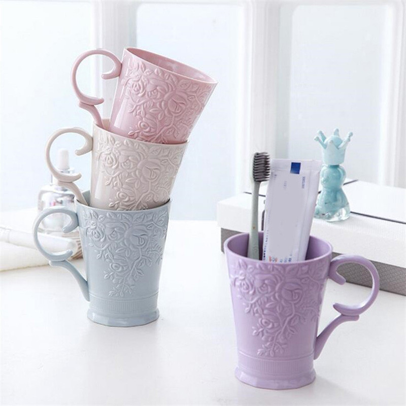 Plastmasas mutes skalojamā līdzekļa krūze kafijas tēja ūdens krūze grebta zobu birstes krūze Vannas istabas trauki Mājas zobu birstes turētājs krūze Dzērienu rīki