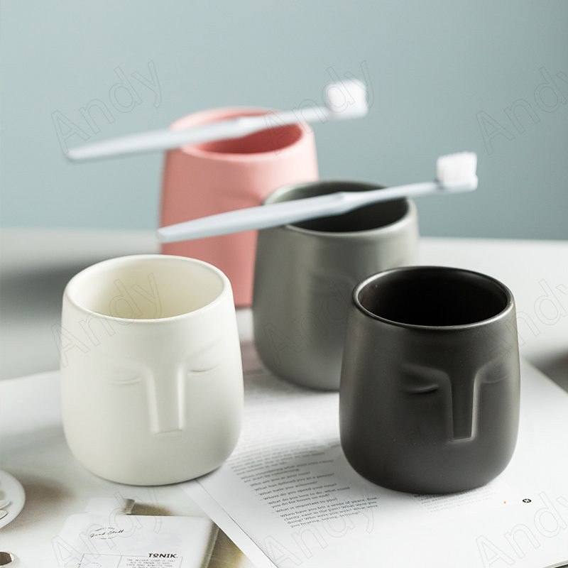 Eiropas keramikas mutes skalojamā līdzekļa krūze Vienkārša sejas reljefs rotājumi Darbvirsmas radošās zobu suku krūzes Mājas vannas istabas piederumi