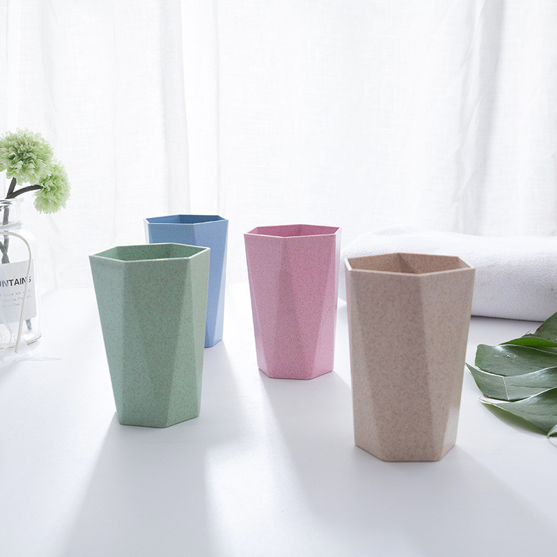 Mājsaimniecības pāris zobu suku krūzes Kviešu salmu mutes skalošanas līdzekļa uzglabāšanas organizators Ceļojumu pārnēsājama suku krūze Mājas vannas istabas rīki