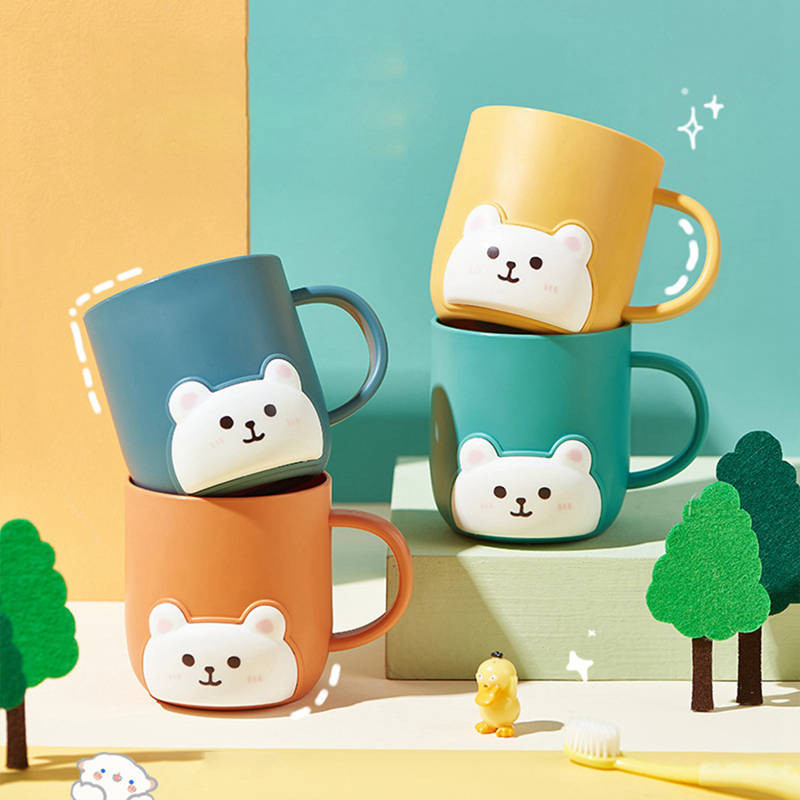 Cartoon Bear suuveetops Vannitoa harjamistass käepidemega Armas plastikust pesutops lastele hambaharjahoidja Külmade jookide tass