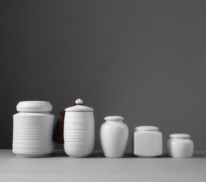 Melns/balts apbedīšanas pelnu burkas urna cilvēku kremēšanai mājdzīvnieku pelnu turētājs keramikas piemiņai Palu pelni zārka zīmogs uzglabāšanas burka