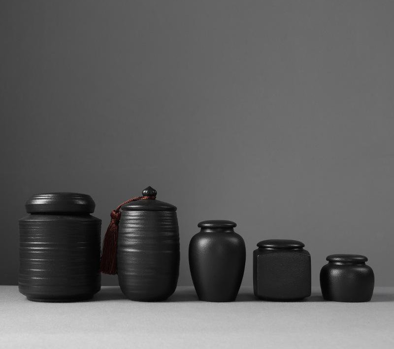 Melns/balts apbedīšanas pelnu burkas urna cilvēku kremēšanai mājdzīvnieku pelnu turētājs keramikas piemiņai Palu pelni zārka zīmogs uzglabāšanas burka