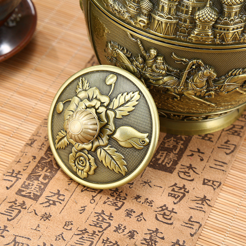 Retro augstas klases mājdzīvnieku piemiņas urnas reljefs pils suns kaķis mazs mājdzīvnieka suvenīrs ziemeļvalstu stila cinka sakausējuma materiāla atvieglošanas process