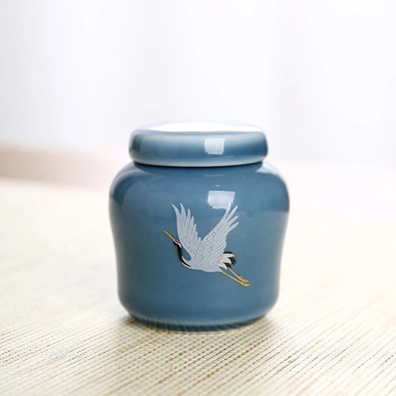 Urna za kremiranje - Pogrebna urna za kućne ljubimce - Izrađena od keramike Ručno oslikana - Prikazana pogrebna urna kod kuće ili u niši u Columbariumu