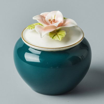 Mājdzīvnieku urnas, zārki, dzīvnieku kremācijas, kaķu urnas, suņu urnas, burkas ar pelniem pēc dzīvnieku līķu kremēšanas,