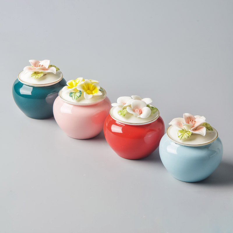 Mājdzīvnieku urnas, zārki, dzīvnieku kremācijas, kaķu urnas, suņu urnas, burkas ar pelniem pēc dzīvnieku līķu kremēšanas,