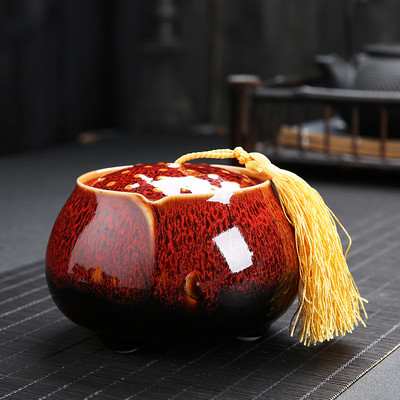 Urna za životinje, urna, urna za mačke, urna za pse, urna za kućne ljubimce, keramičke posude za peći, kremiranje kućnih ljubimaca, suveniri, posude za čuvanje ljudskih ostataka