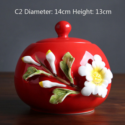 Mājdzīvnieku urnas, Roku formas ziedi, keramikas urnas, kaķu urnas, suņu urnas, aizzīmogotas burkas, grebti suvenīru rotājumi, kremācijas pelnu burkas