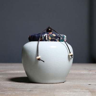 Naujiena 2022 m. Gyvūnų reikmenys Naminių gyvūnėlių urna Suvenyrai Porcelianiniai Stiklainiai Pelenai Laidotuvių kremavimas Karstai Katės ir Šuns Urna Paukščių Urna