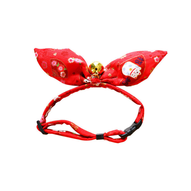 Japāņu modes mājdzīvnieku suņu kaklasiksnas liela tauriņa kaklasaites audums kaķa kakla aksesuāri gredzenu zvans pret pazaudēšanu regulējama kucēnu mājdzīvnieku kaklarota