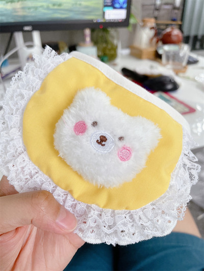 Saulaini rūtaini mājdzīvnieku suņi Bandānas priekšautiņš smaidoša seja Tīras kokvilnas kakla aksesuāri mājdzīvniekiem Karikatūra Dzīvnieku formas Vidēja Suņu kaklasiksnas