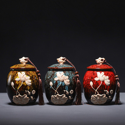 Ceramic Animale de companie îngropate în urne în vase ceramice sau în nișe de bariu