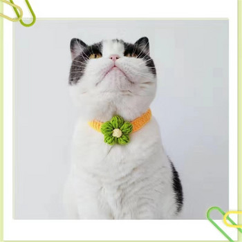 Kawaii Crochet Dog Cat Collar Регулируема вълнена огърлица Цветя Аксесоари за врата на домашен любимец Кученце Коте Плетене Шал Папийонка Подарък за домашни любимци