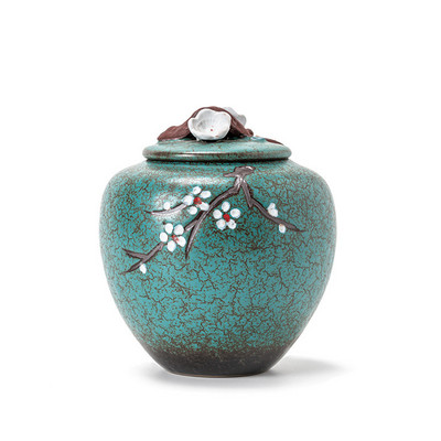 Memorijalna urna Memorijalna urna Pogrebna urna Urne za kremiranje Pepeo Prikaz grobne urne kod kuće u niši u Columbariumu