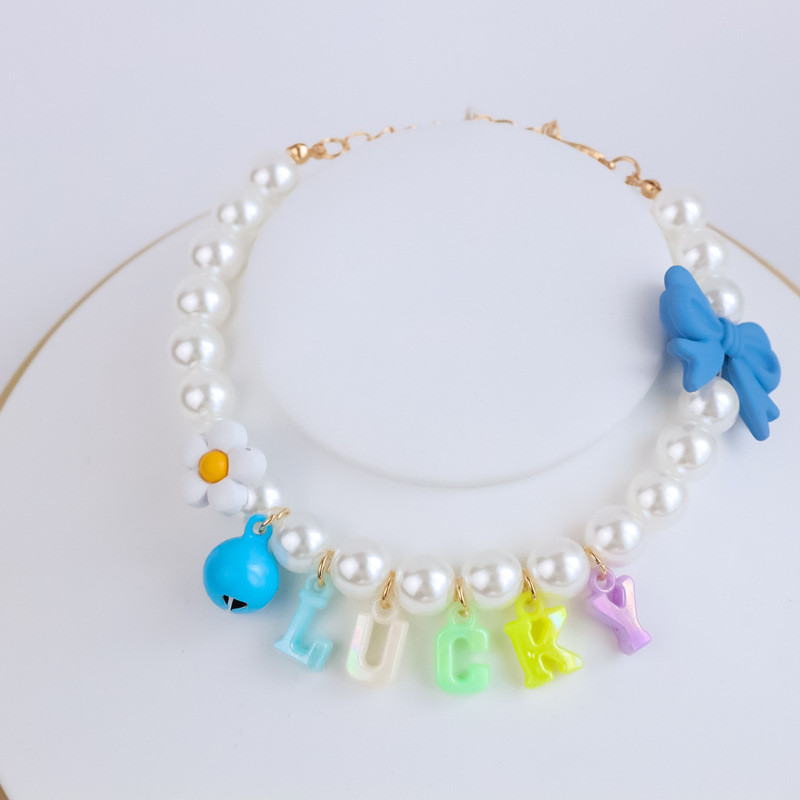 1 KOM Visoka razina Mačka Ogrlica za kućne ljubimce Love/Lucky/Baby Privjesak Ogrlica za psa Mašna-čvor sa zvončićima Mačić Slatke šarene mačke Dodaci