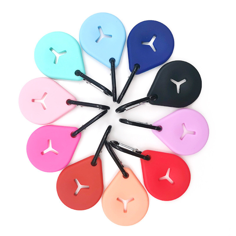 Mājdzīvnieku izkārnījumu maisiņu dozators Suņu izstrādājumi Perros Chien kakas maisu turētājs Mascotas atkritumu maisu saspraude Brīvroku klipsi tīrīšana mājdzīvnieku preces