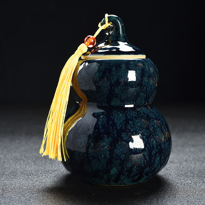 Ķirbju mājdzīvnieku urna — mājdzīvnieki, kas aprakti keramikas tvertnes urnās vai iekšā