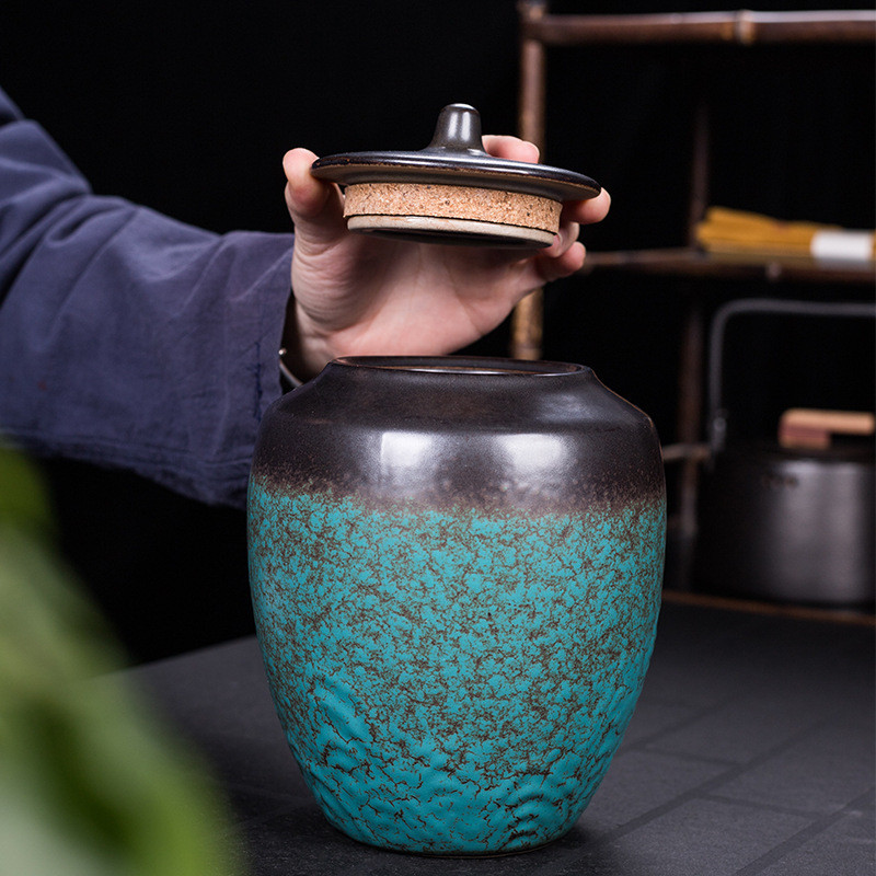 Liela izmēra apbedīšanas urnu kremācijas urnas PET cilvēku pelniem pieaugušajiem, izgatavotas no keramikas ar manuāli izkārtojamām apbedīšanas urnām
