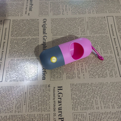 Suņu izkārnījumu maisiņu dozators ar LED apgaismojumu mājdzīvnieku kaķu savākšanas atkritumu maisiņu turētājs āra mājdzīvnieku piederumiem, pārnēsājamu atkritumu maisu organizators