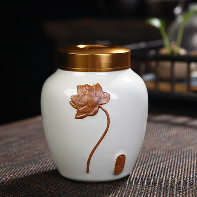 2021. gada jauns urna mājdzīvnieks, tīri, ar rokām apgleznoti, celadona krāsns aizzīmogoti podi He Yun dzīvnieku suņu spalva putnu pelnu kremācijas suvenīrs