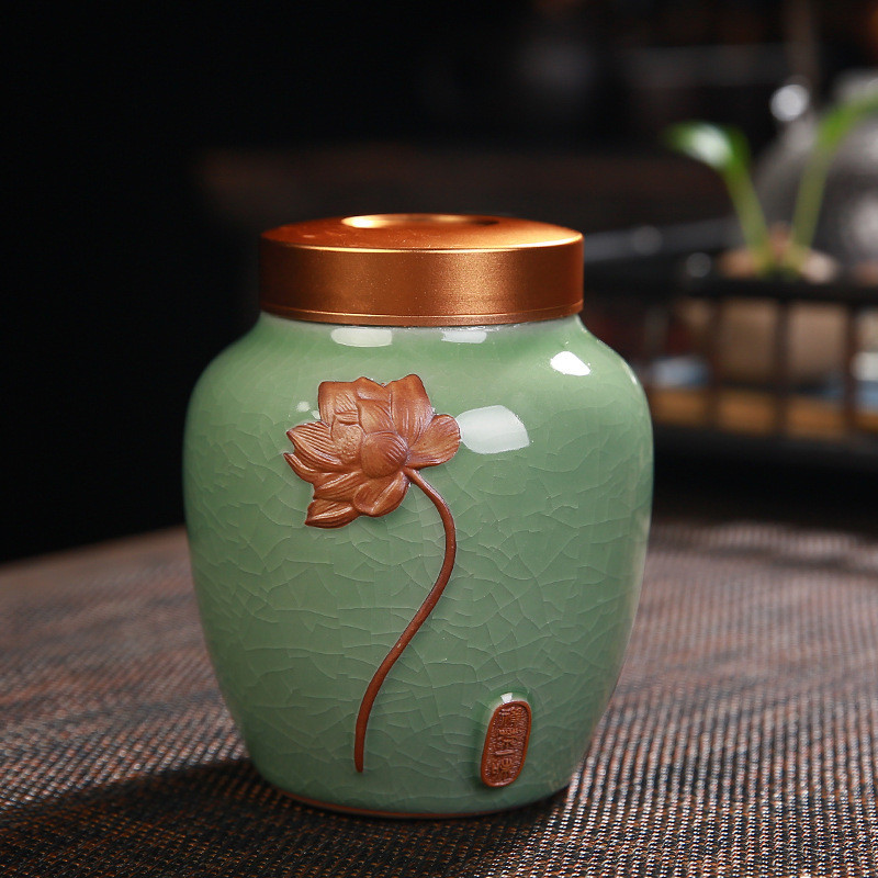 2021. gada jauns urna mājdzīvnieks, tīri, ar rokām apgleznoti, celadona krāsns aizzīmogoti podi He Yun dzīvnieku suņu spalva putnu pelnu kremācijas suvenīrs