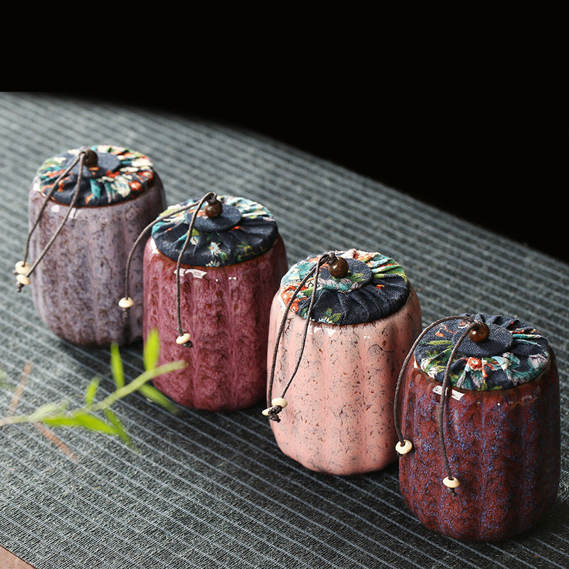 Urna kućni ljubimac smrt kućni ukop spaljivanje pepeo spomenik mačka pas raj životinja stavljena kod kuće lijes keramička kremacija