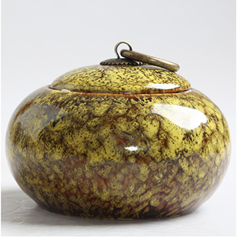 Retro vasest pandlaga keeratav sisekate lausriidest servaga pakitud keraamiline lemmiklooma urni suurus: 10,8x7,6 cm