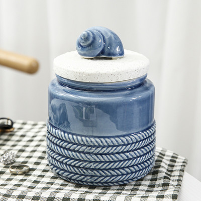 Mājdzīvnieku urna Apbedīšanas urna Kremācijas urnas cilvēku pelniem Pieaugušais liels mājdzīvnieks apbedīšanas urnām mājās vai nišā Kolumbārija memoriālā