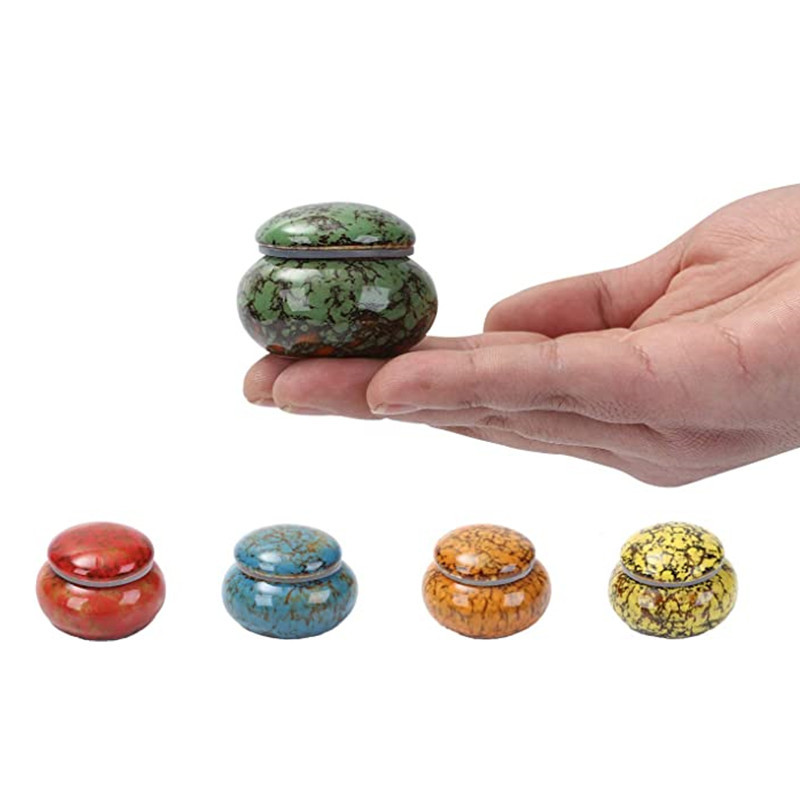 Ručno izrađena urna od 1,6 inča - Prekrasne malene urne za uspomene - Mini urna izrađena od keramike - Sadrži 1,2 kubičnih inča pepela