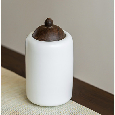 Bijela posuda za pogrebni pepeo Urna za kremiranje ljudi Držač pepela za kućne ljubimce Keramičke urne za uspomenu Pepeo za prijatelje Urne za kovčeg Pečat za pohranu