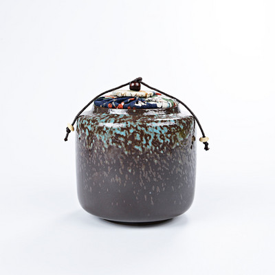 Memorijalna urna Memorijalna urna Pogrebna urna Urne za kremiranje Pepeo Prikaz grobne urne kod kuće u niši u Columbariumu