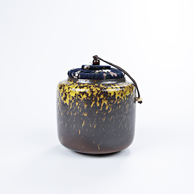 Memorijalna urna Memorijalna urna Pogrebna urna Urne za kremiranje Pepeo Prikaz grobne urne kod kuće u niši u Columbariumu