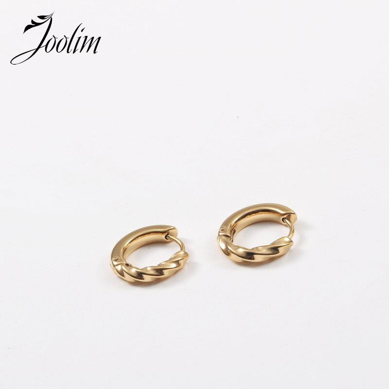 Joolim High End PVD Plated Waterproof Mini Twist Huggie Earring Trend For Women Κοσμήματα από ανοξείδωτο χάλυβα Χονδρική