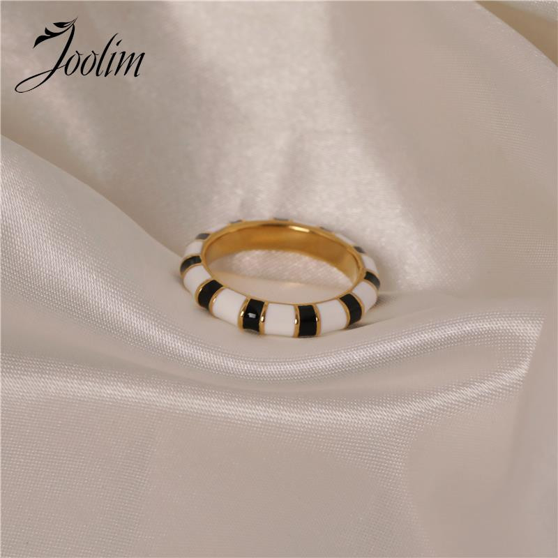 Joolim vrhunska zlatna obrada Vodootporni modni crno-bijeli emajlirani prstenovi sa zebrastim prugama Veleprodaja nakita od nehrđajućeg čelika