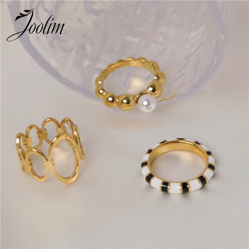 Joolim vrhunska zlatna obrada Vodootporni modni crno-bijeli emajlirani prstenovi sa zebrastim prugama Veleprodaja nakita od nehrđajućeg čelika