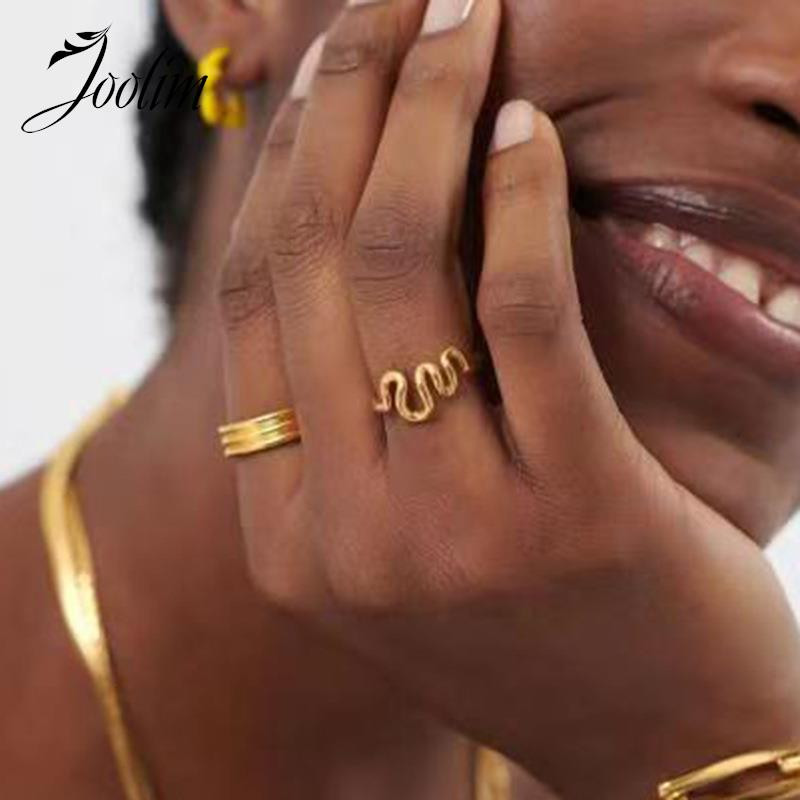Joolim High End Gold Finish Free Tarnish Jedinstveno prstenje sa apstraktnim zakrivljenim linijama Trendy za žene Veleprodaja nakita od nehrđajućeg čelika