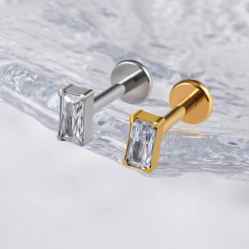 Right Grand ASTM F136 Titanium Baguette CZ Labret Flat Back Stud Naušnica Helix Hrskavica Tragus Lobe Piercing za uho