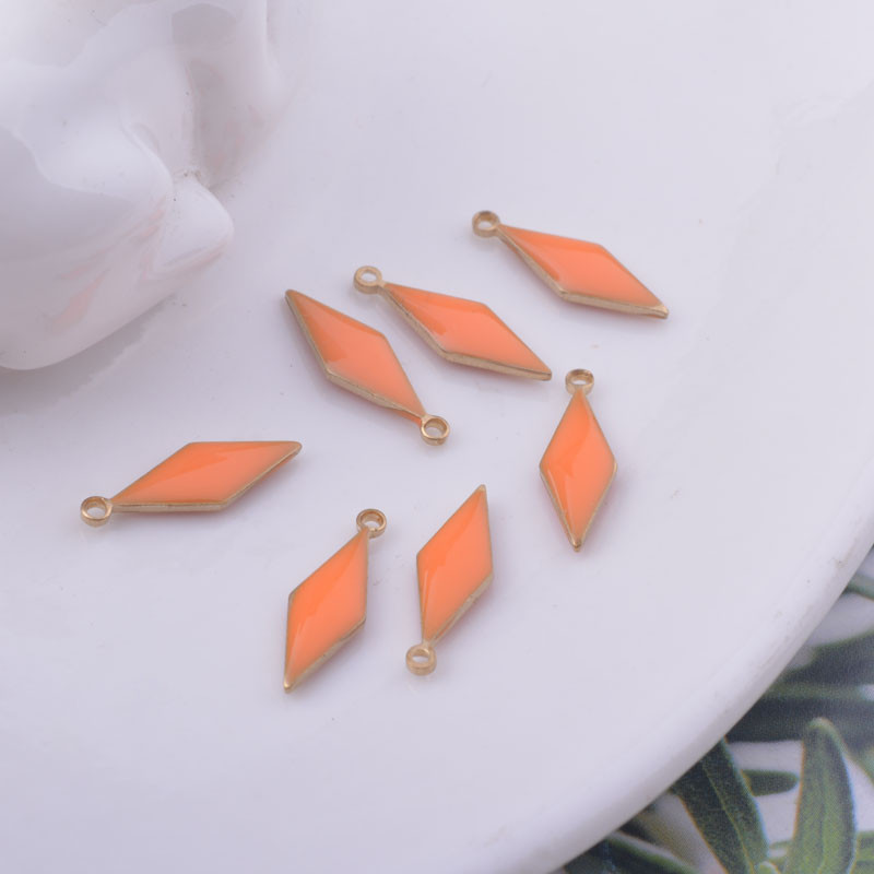 30gab 5*16mm vara ģeometrijas piekariņi abās pusēs emaljēts rombs kulons DIY juvelierizstrādājumu auskaru izgatavošana