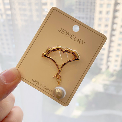 Srebrna boja za sprječavanje provirivanja, biserni broševi za žene, modni slatki cvijet, leptir, ovratnik za grudi, nakit na veliko