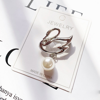 Srebrna boja za sprječavanje provirivanja, biserni broševi za žene, modni slatki cvijet, leptir, ovratnik za grudi, nakit na veliko