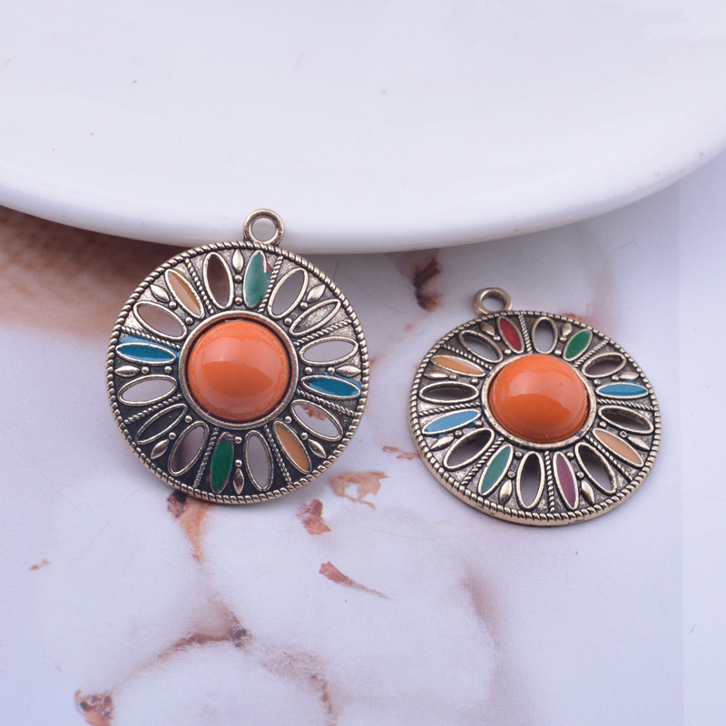 12 tk / partii 25 * 29 mm Bohemian Style sulamist emailitud ümarad amuletid