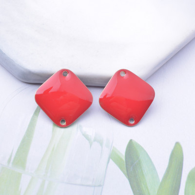 30gab Vara emaljas kvadrātveida savienotāju piekariņi Divpusēji emaljēti dubulto caurumu kulonu DIY rotaslietas auskaru izgatavošana