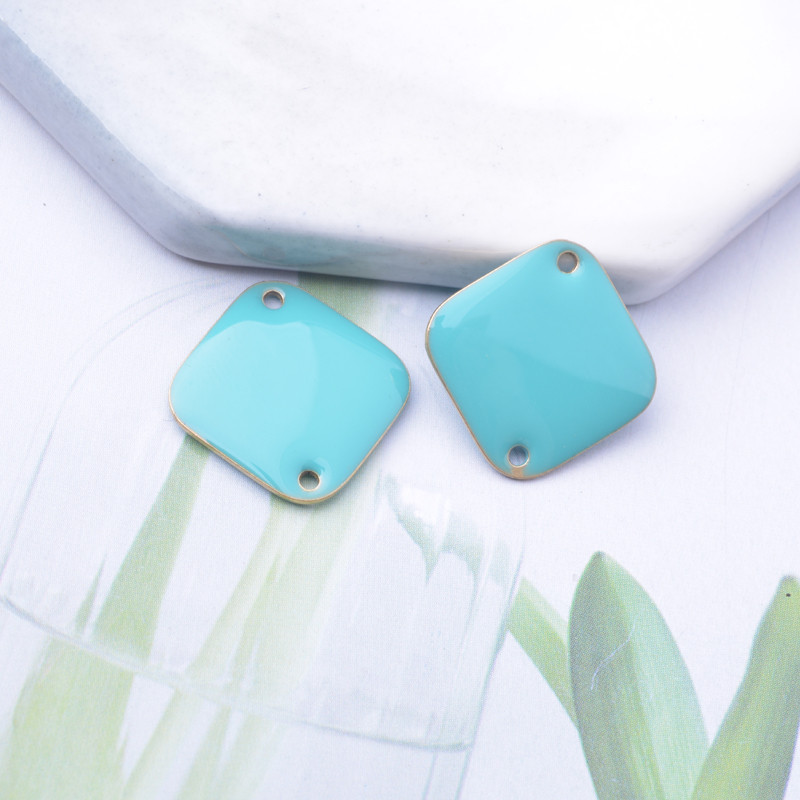 30gab Vara emaljas kvadrātveida savienotāju piekariņi Divpusēji emaljēti dubulto caurumu kulonu DIY rotaslietas auskaru izgatavošana